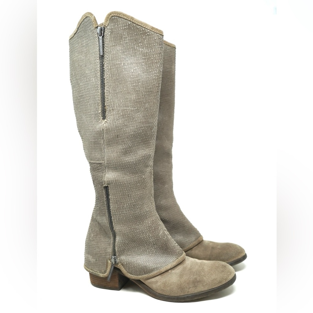 Donald J. Pliner Leather Snakeskin Texture Knee High Devi4 Boots 7.5M